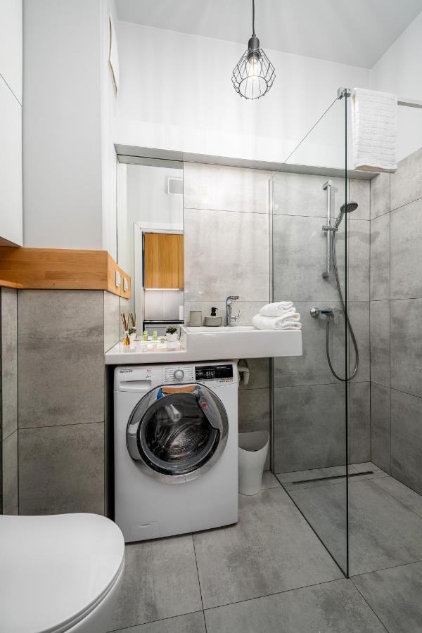 Apartament Wola Business Center Prymasa Street Apartament *